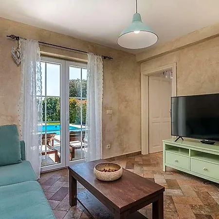 Hotel Linna Comfortable 2*